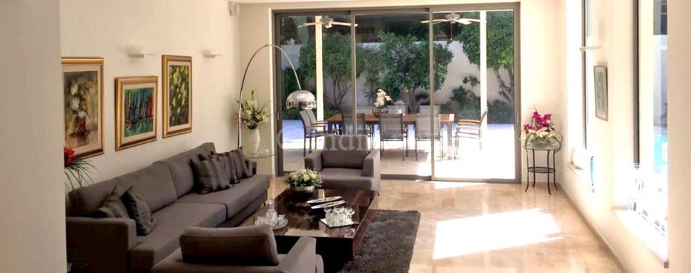 For sale luxury villa in Herzliya pituach